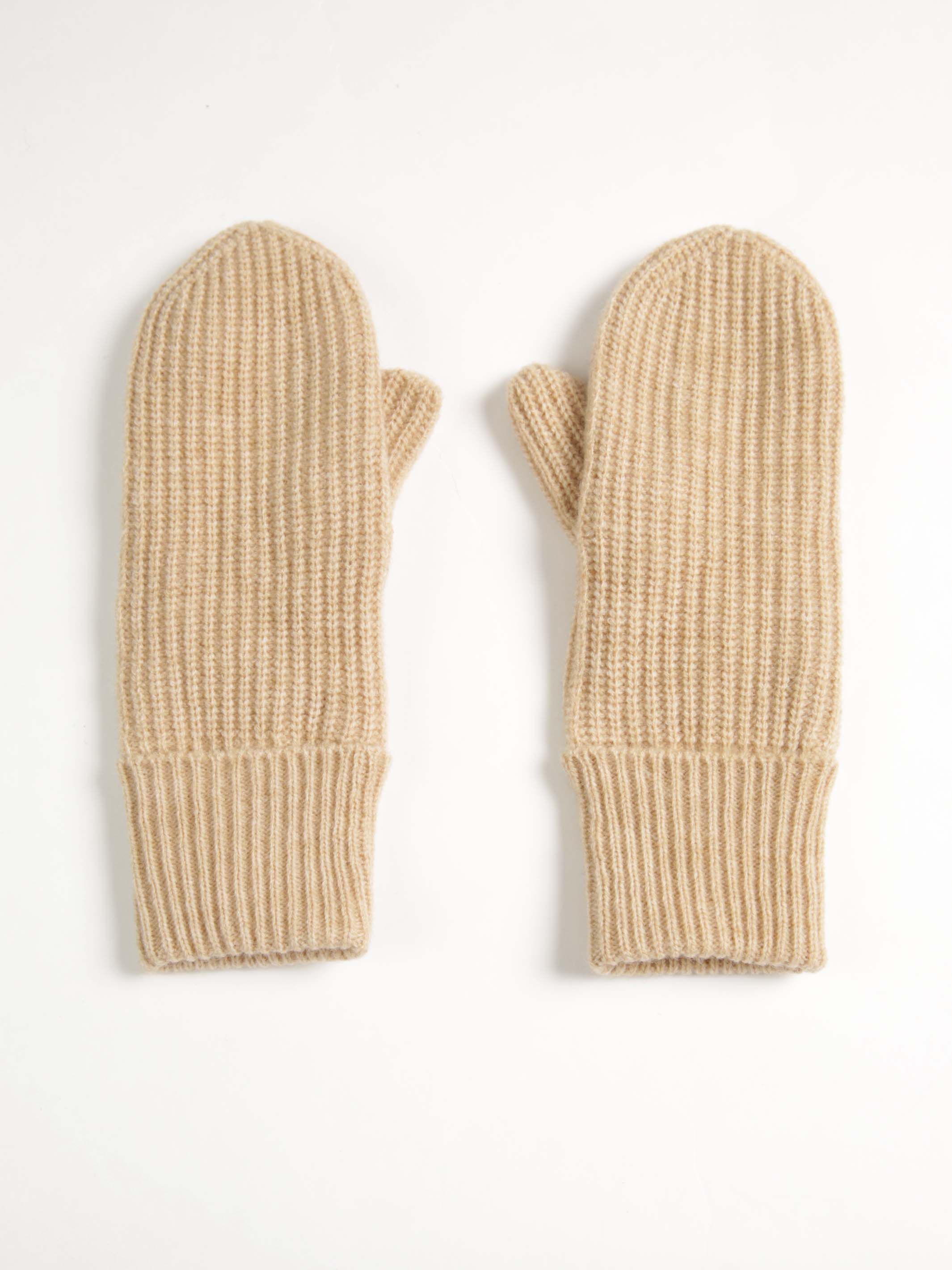 women's lined mittens Image 1