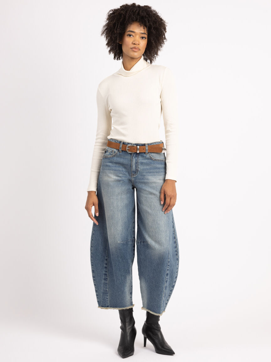 terra turtleneck top Image 6