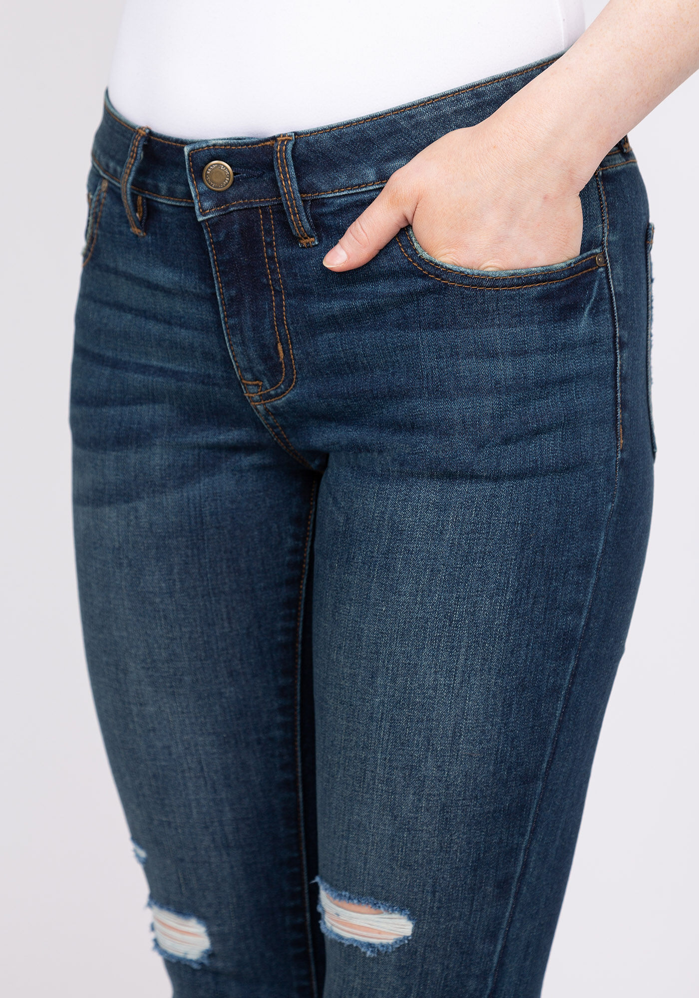 mid-rise capris Image 5