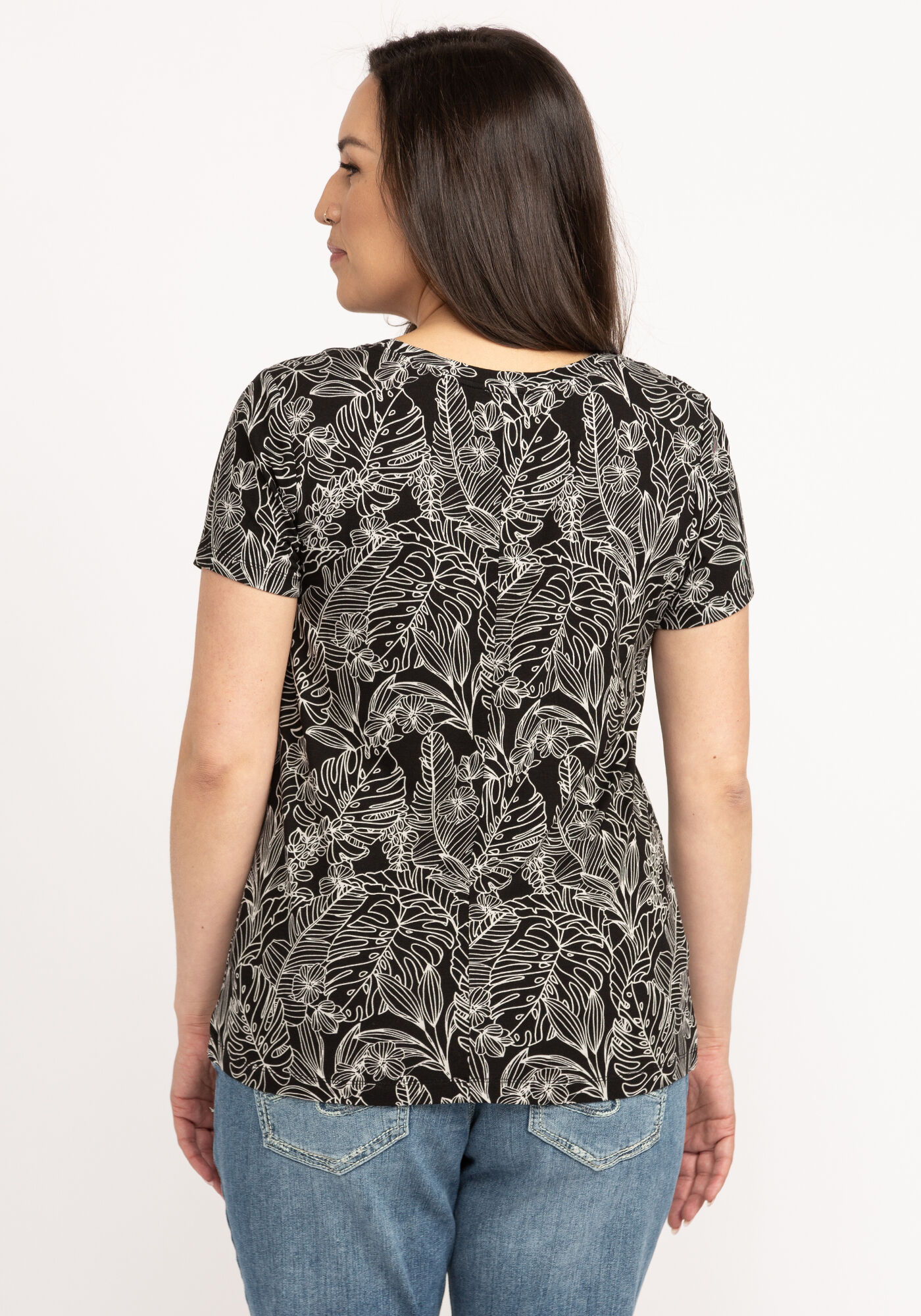 brady scoop neck short sleeve t-shirt Image 2