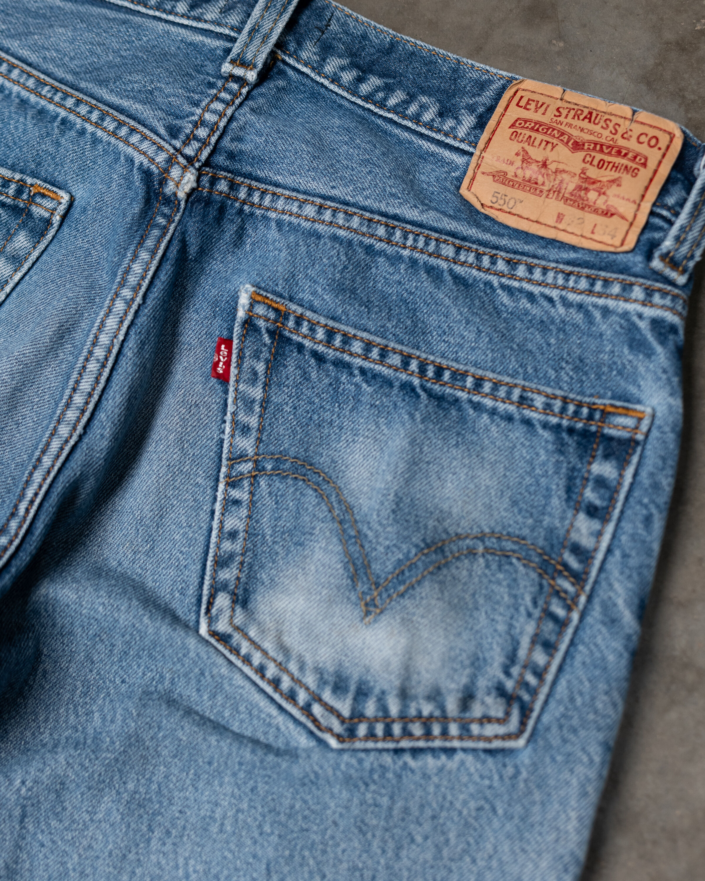 levi's 550 with repairs Image 5