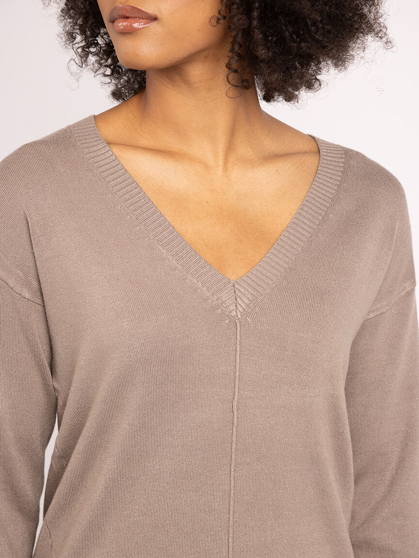 v neck sweater Image 6