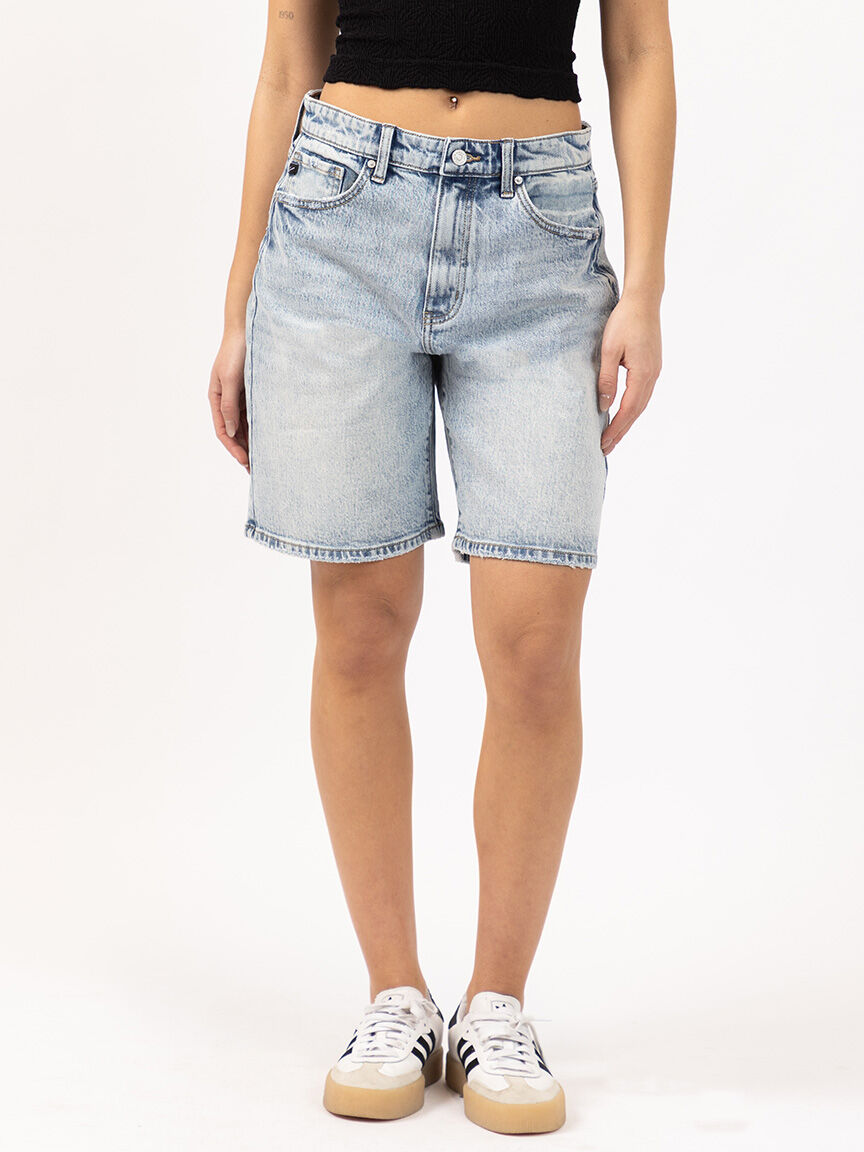 relaxed bermuda short