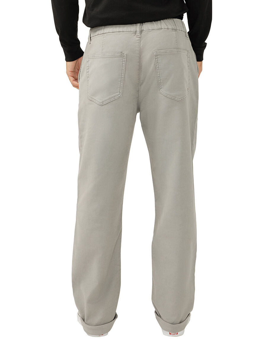 Relaxed Fit Trouser Leg Knit Flex Jeans