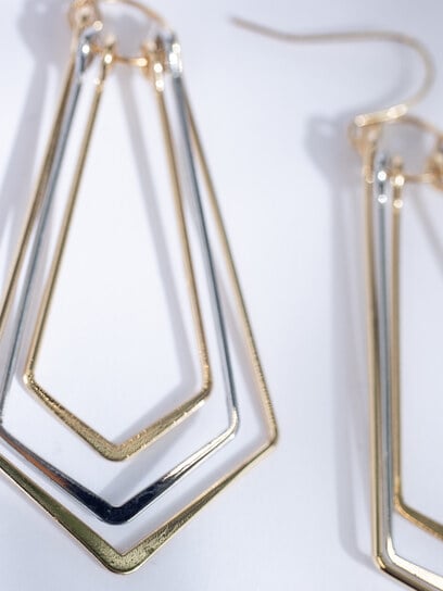 geo shaped earring geo shaped earring