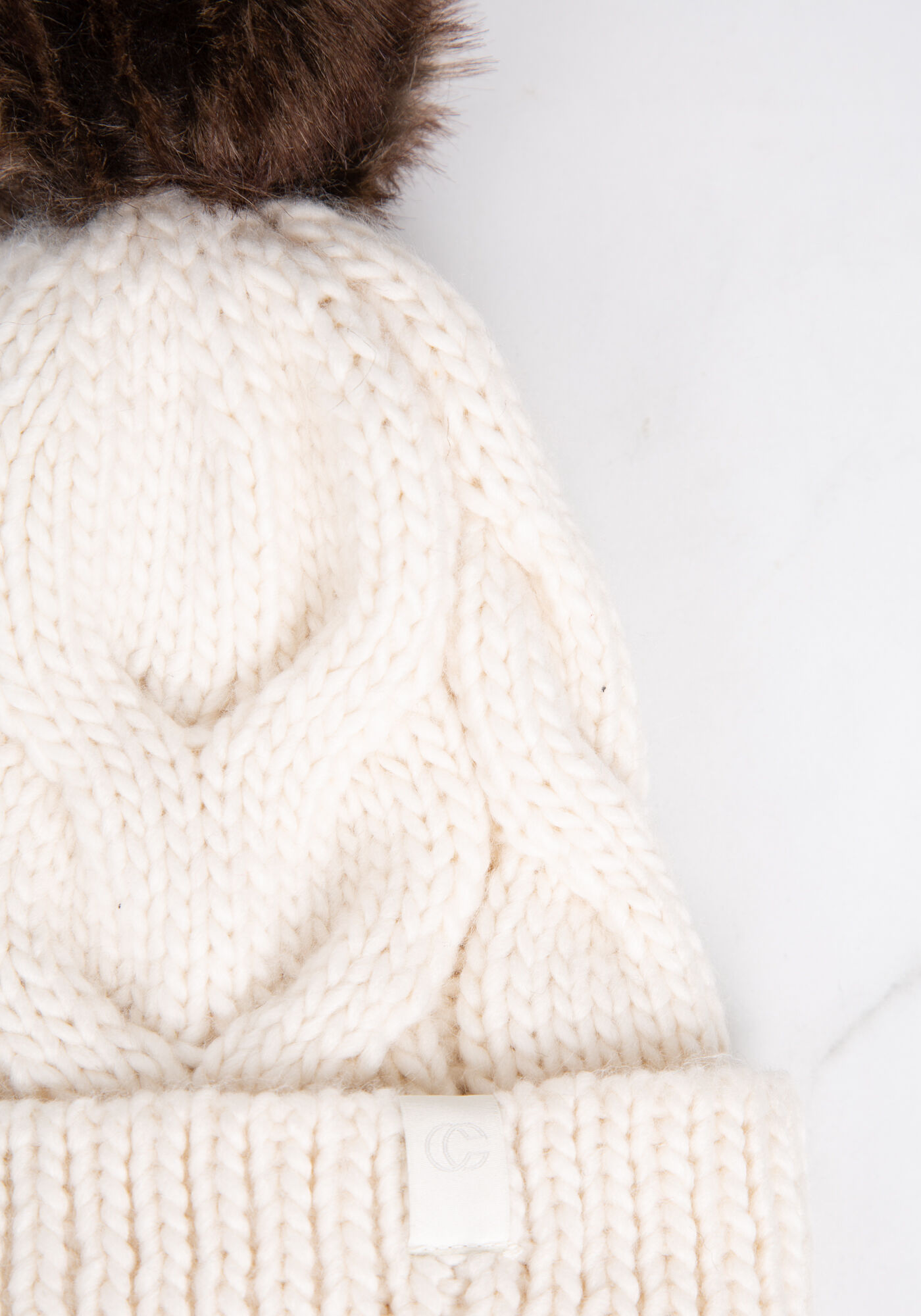 cable knit toque w faux fur pom Image 2
