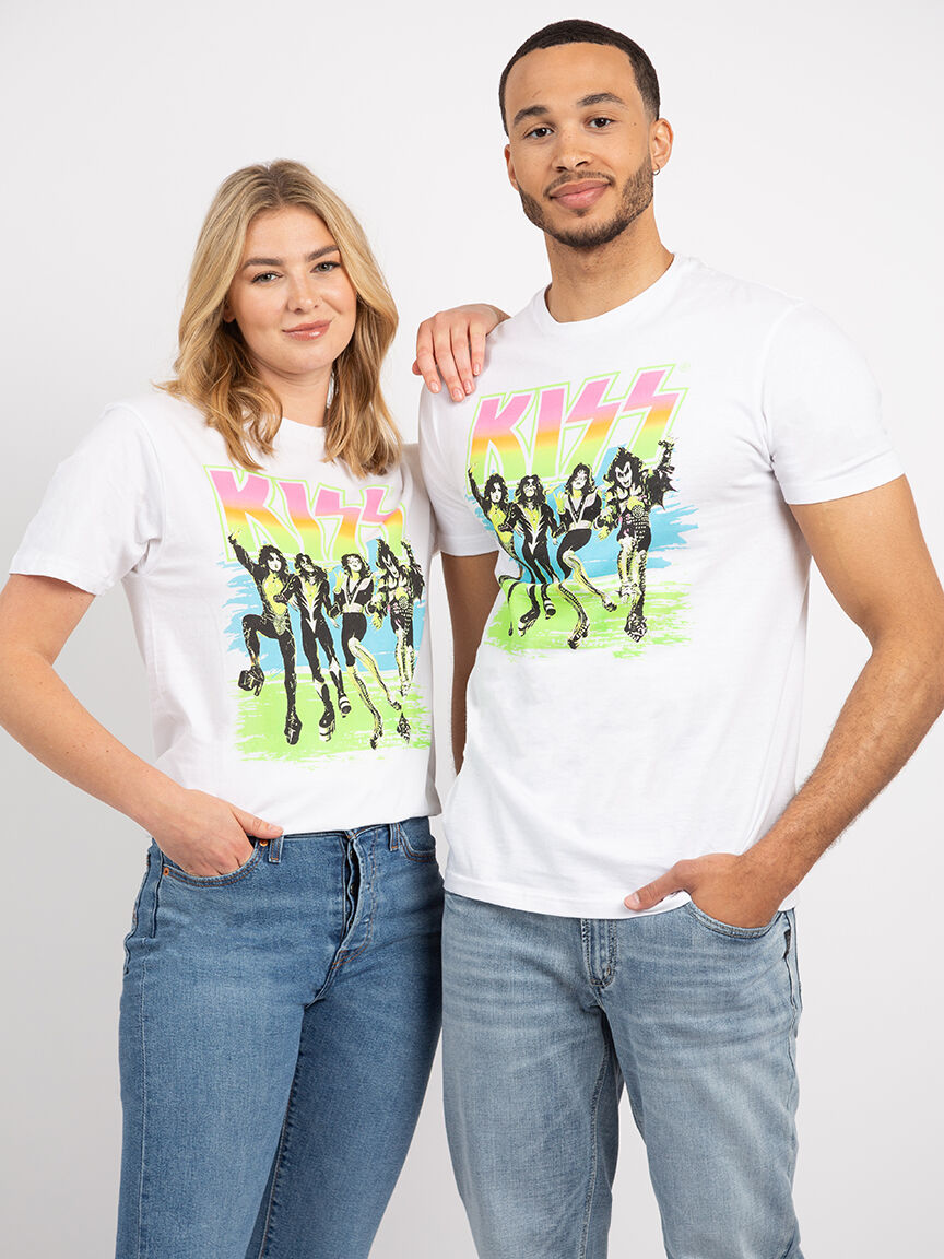unisex kiss graphic Tee Image 1