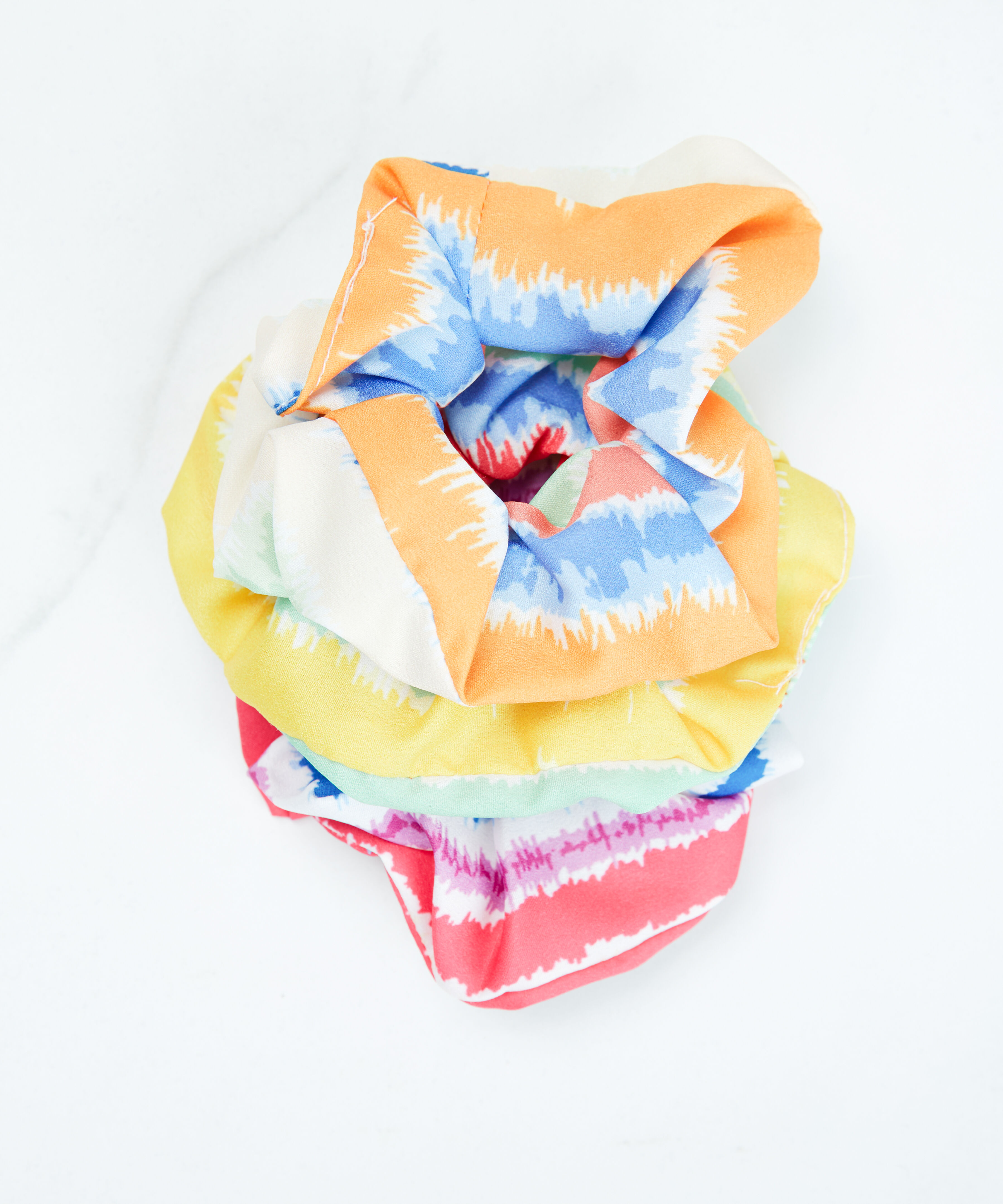 tie dye scrunchie Image 1