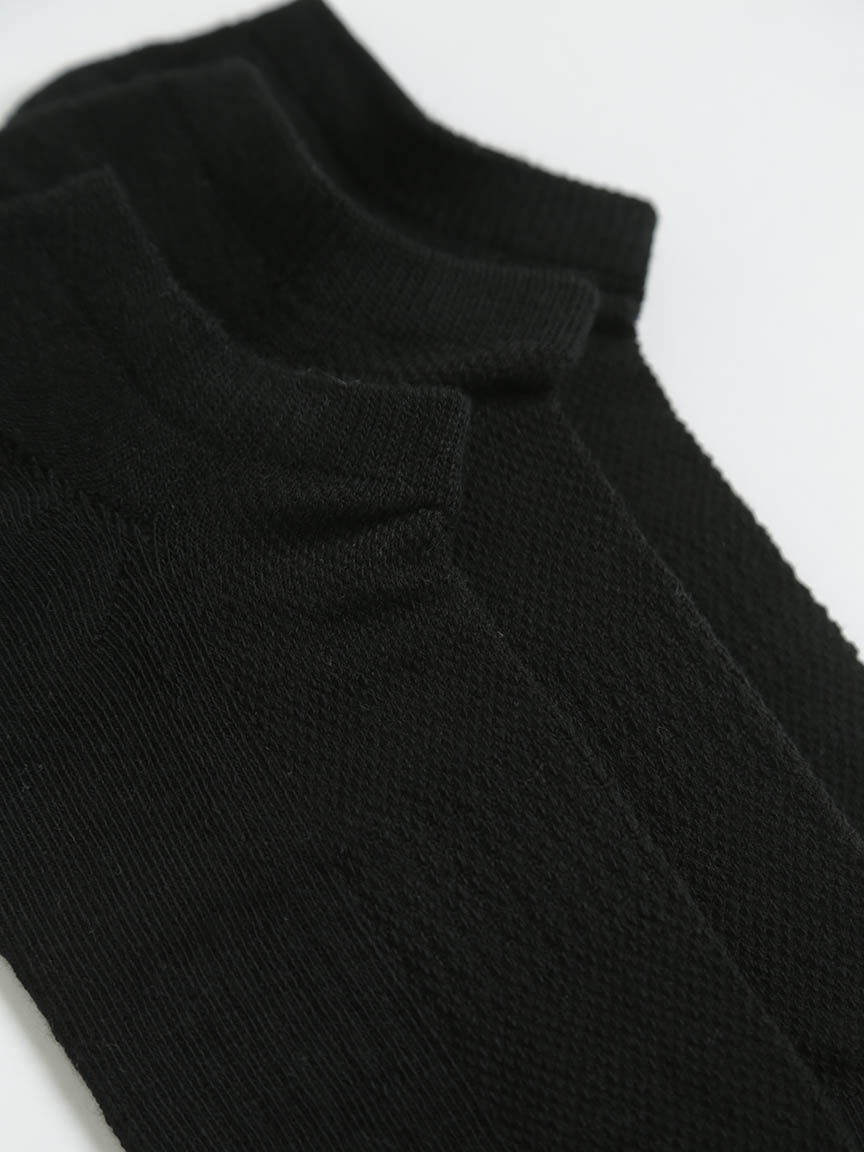 men's essential 3 pack no show socks Image 3