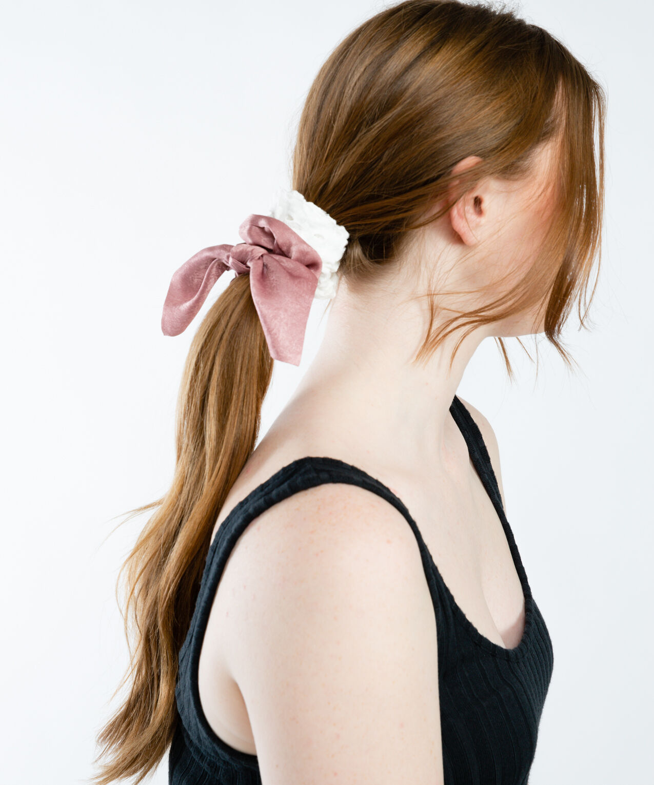 3 pack eyelet scrunchies Image 3