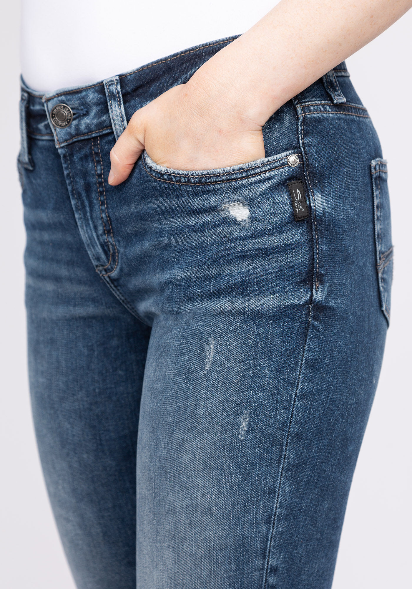 Dark wash capris deals
