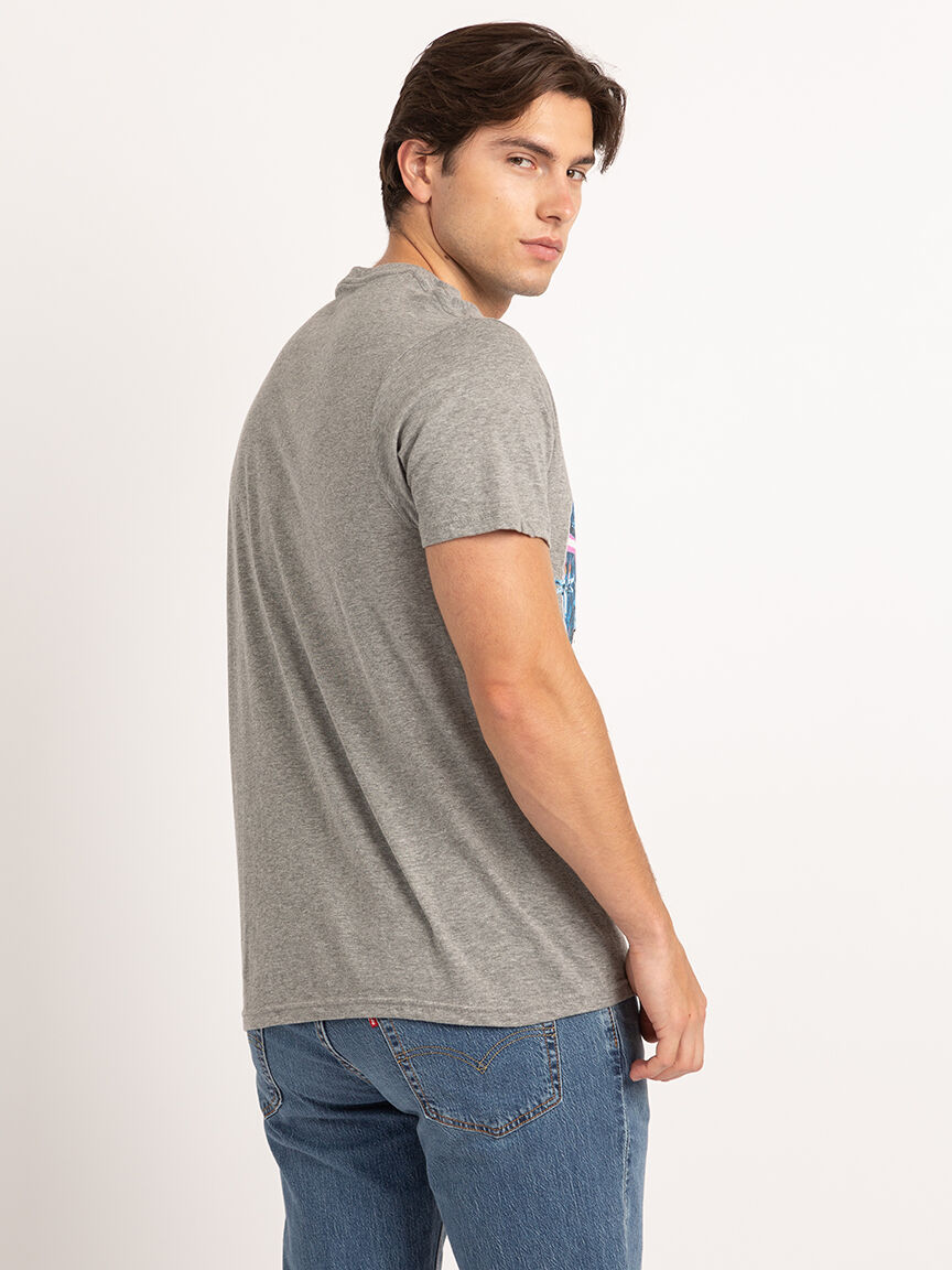 graphic tshirt Image 5