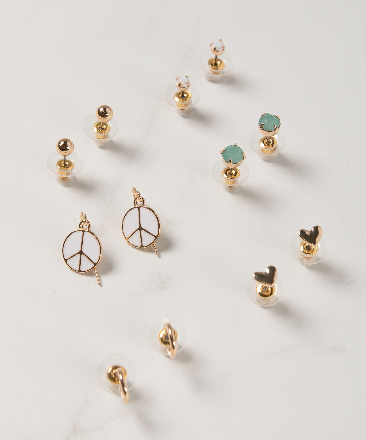 6 pack earrings Image 1