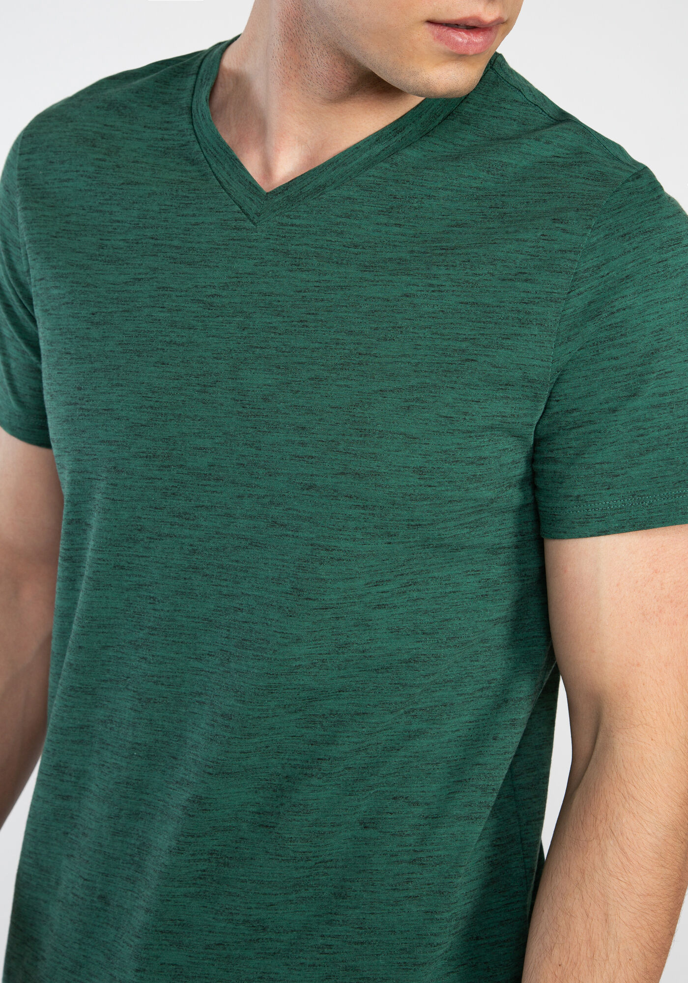 owen vneck tee Image 5
