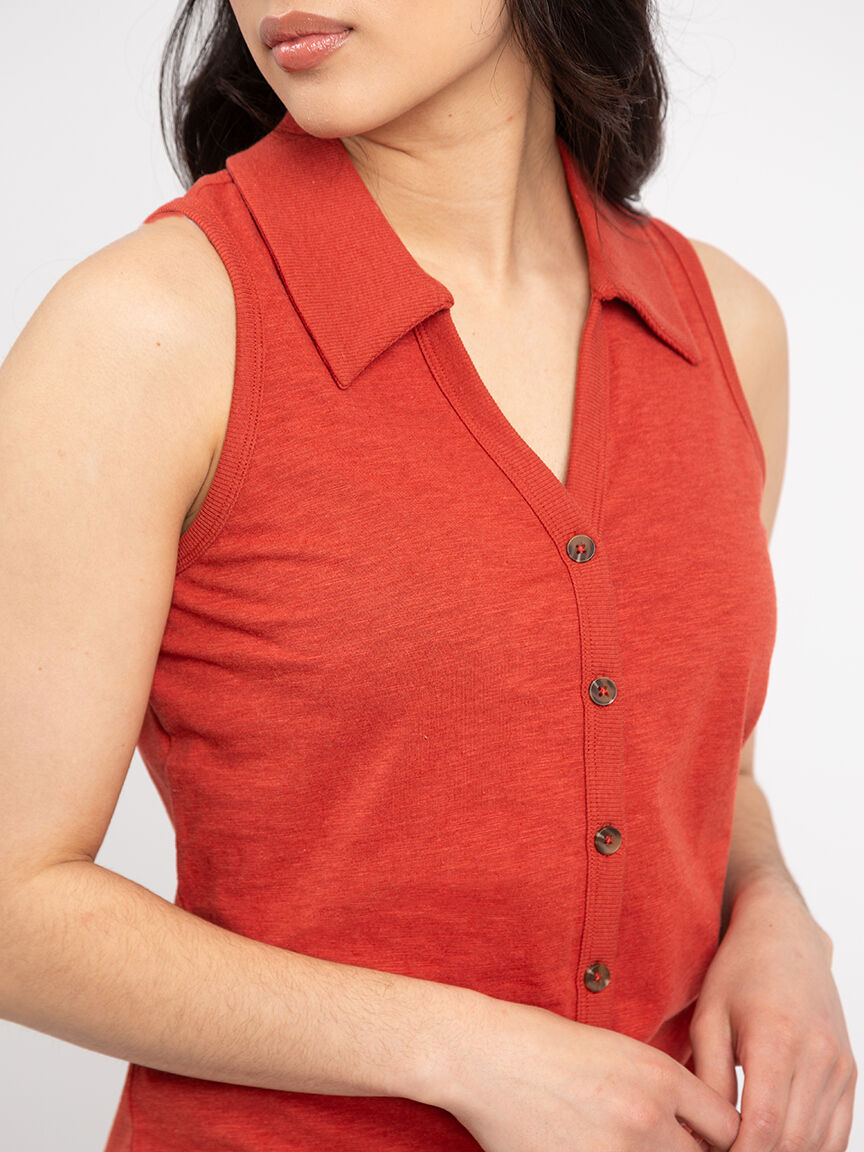 sleeveless button front top Image 4