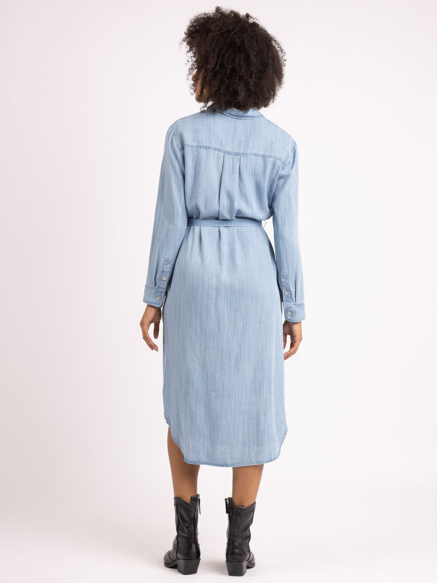 calix chambray midi dress Image 4