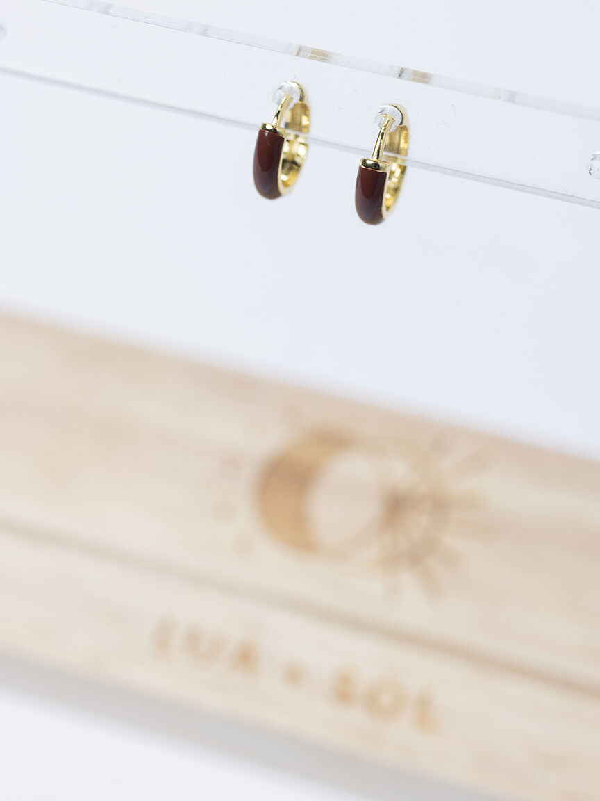 candy huggie earrings cocoa