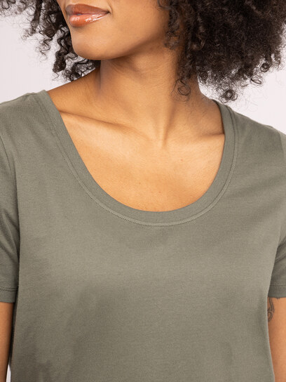 saige scoop neck t-shirt saige scoop neck t-shirt