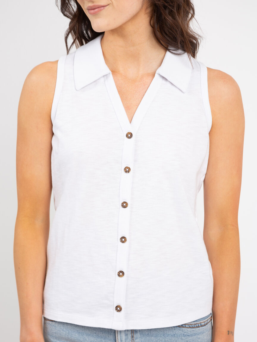 sleeveless button front top Image 5
