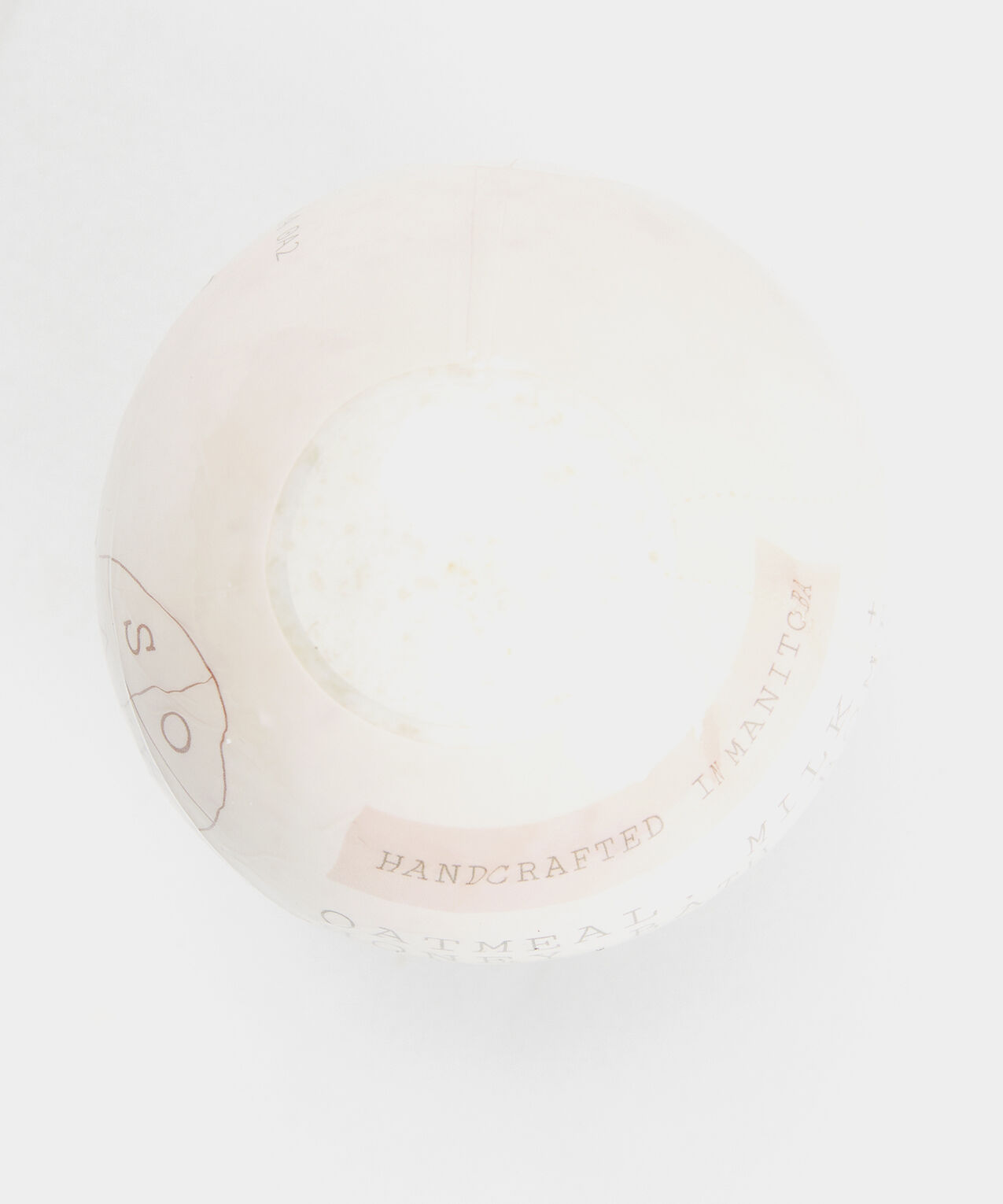 oatmeal milk and honey bath bomb  Image 2