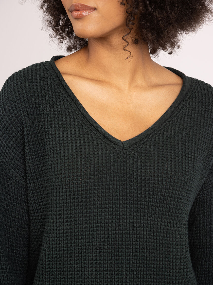 nevis v neck sweater Image 5