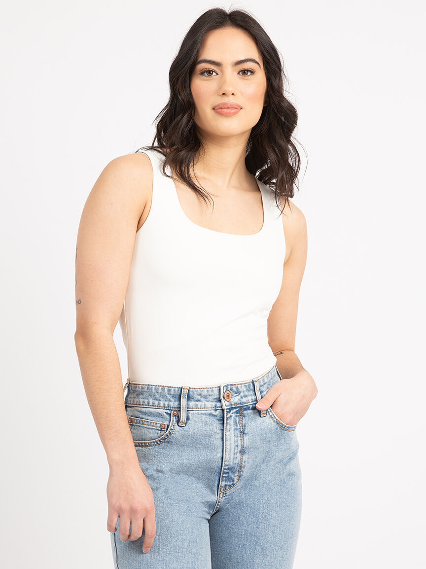 misty scoop neck tank