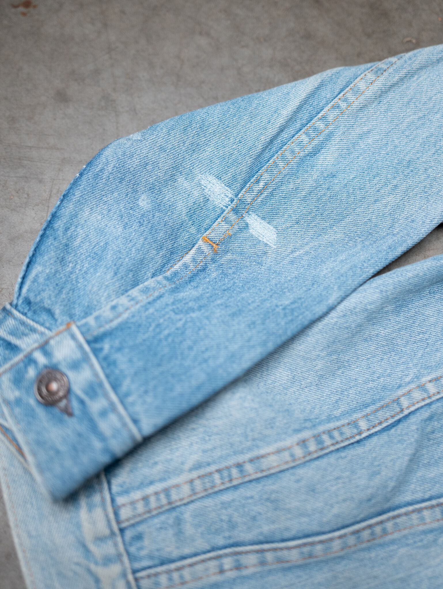 levi's type III denim trucker jacket Image 3