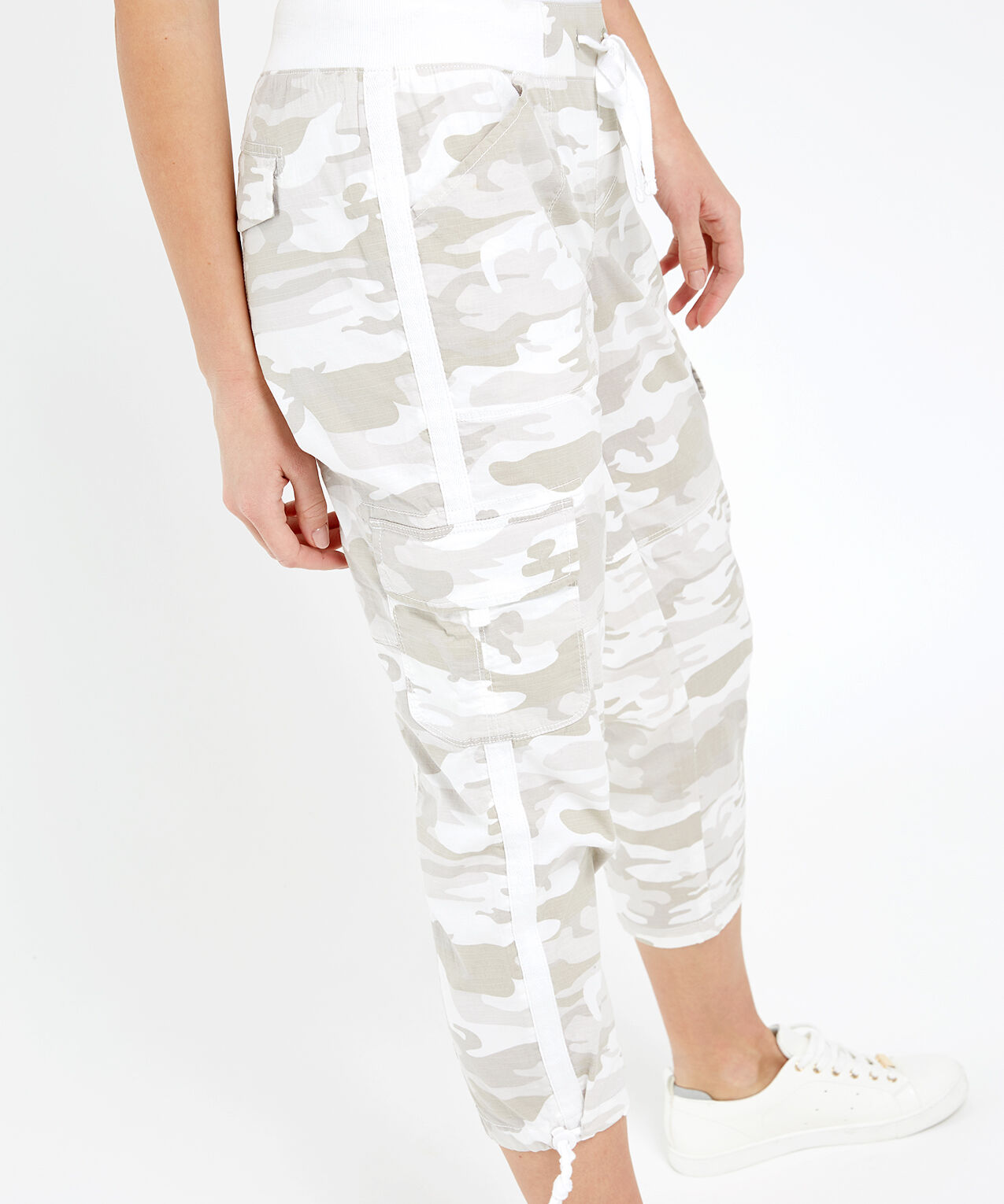 natasha white camo Image 2