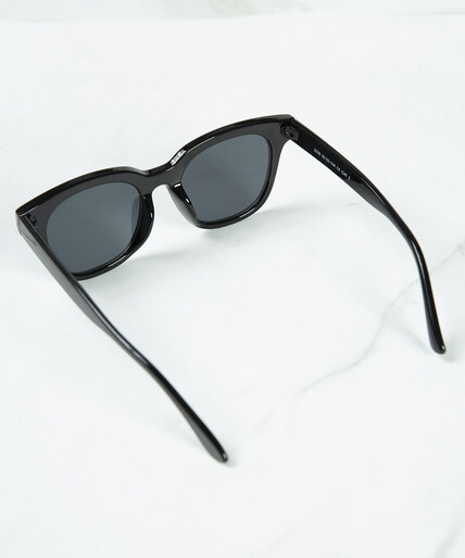 black wayfarer sunglasses Image 3