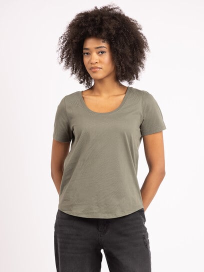 saige scoop neck t-shirt saige scoop neck t-shirt