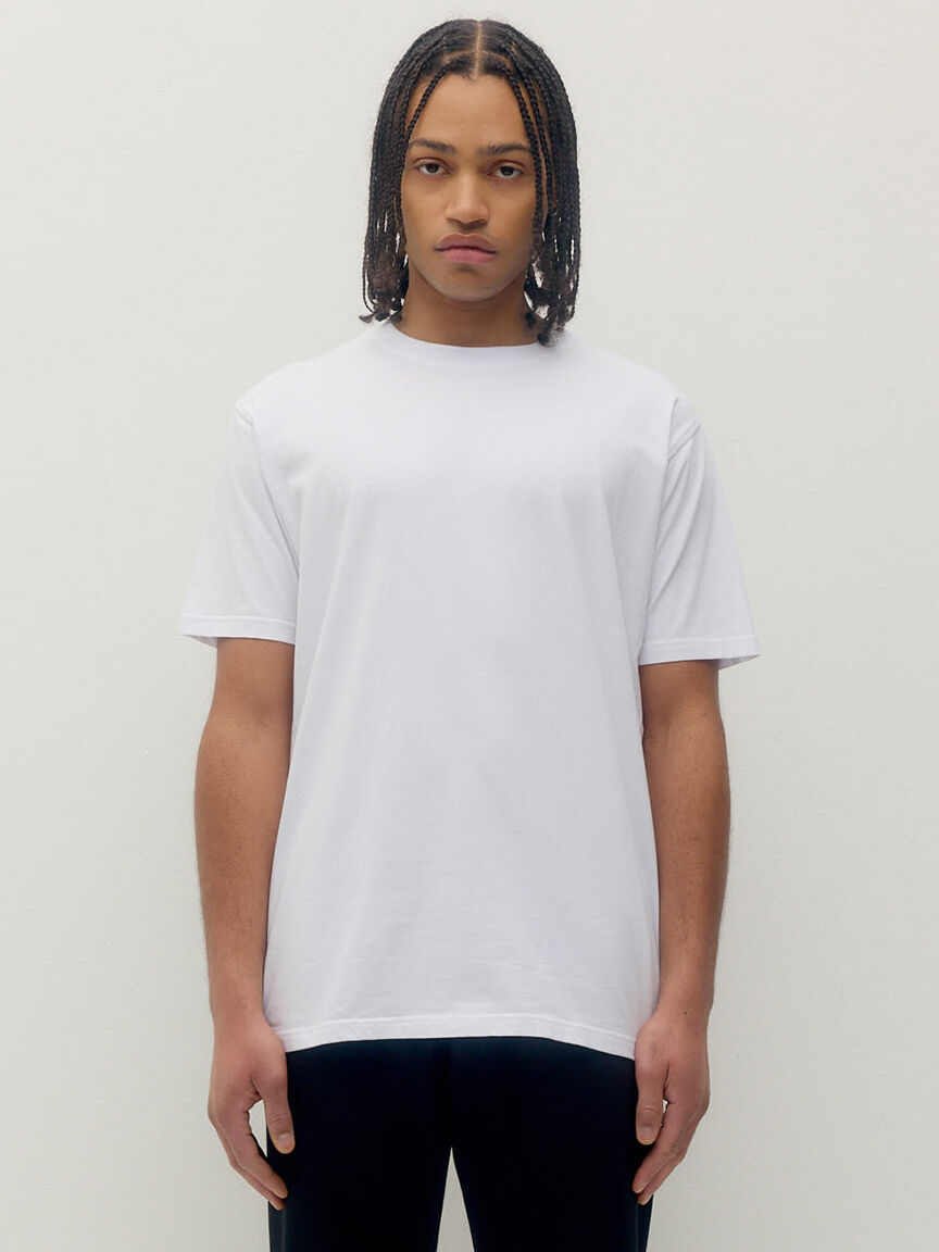 essential tee