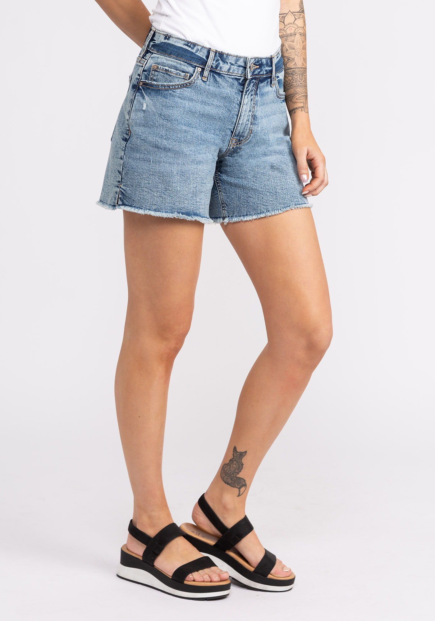 mid-rise 90s long shorts Image 4