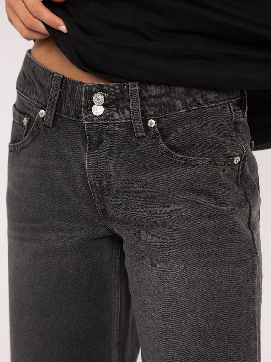 superlow loose jean washed black Image 6