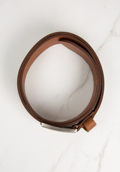 men's leather belt w embossed design Image 4
