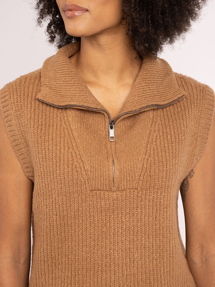 drifa 1/4 zip mock neck sweater vest