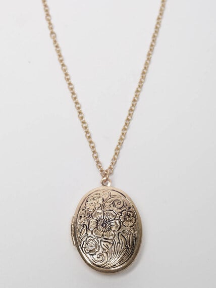 oval locket necklace oval locket necklace Image 1