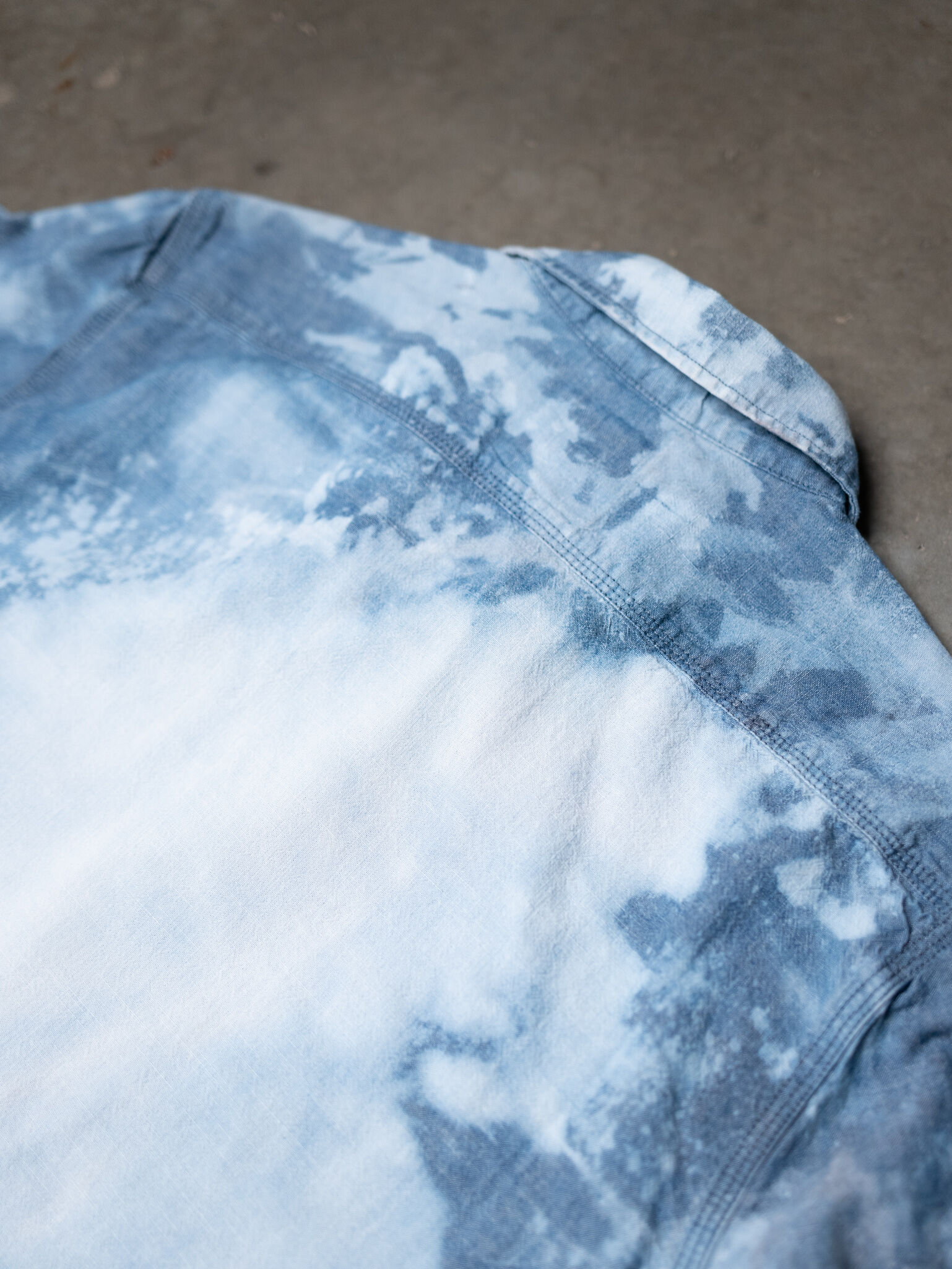 levi's bleached button up shirt circa 2000s Image 4