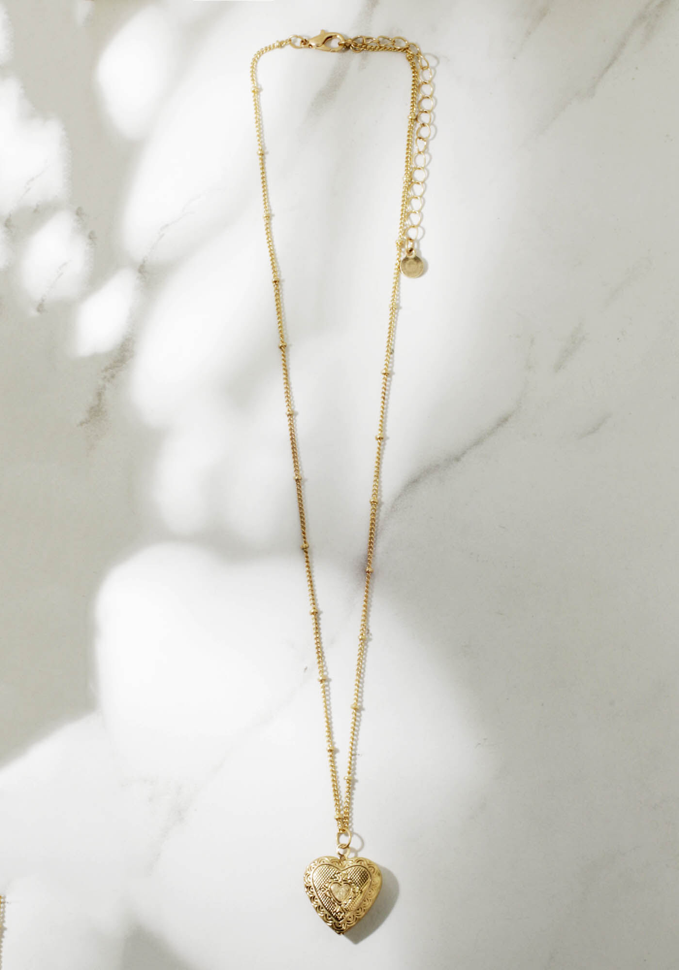 heart locket necklace Image 4