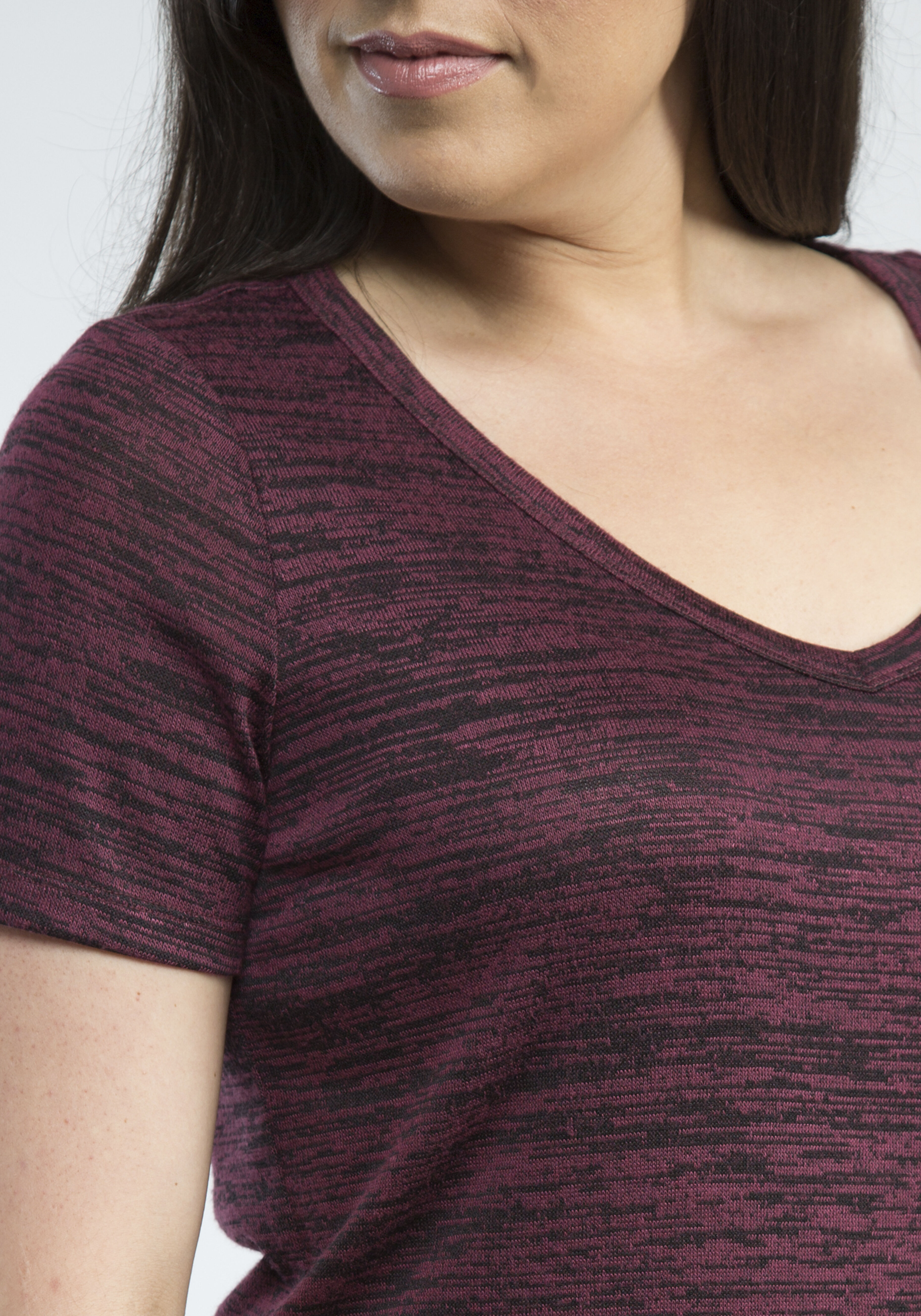 nita hacci v neck short sleeve tee Image 5