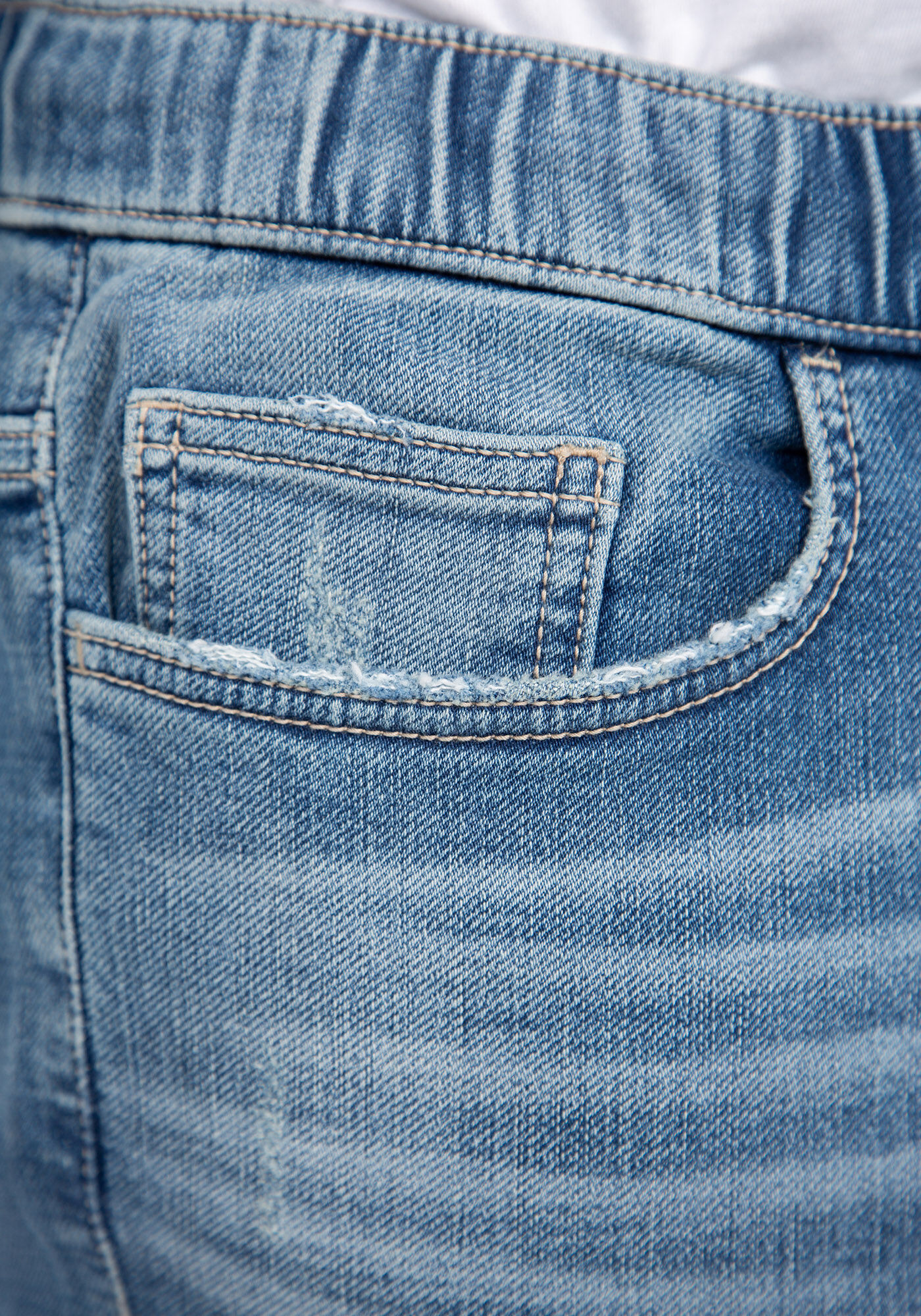 knit denim jogger short Image 5