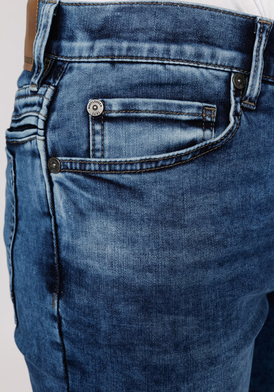 COOLMAX® slim straight tech jeans Image 6