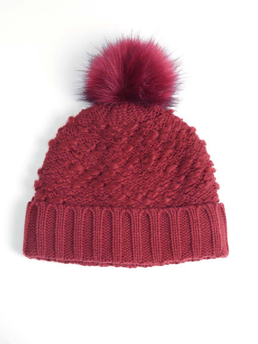 women's pom pom winter hat Image 1