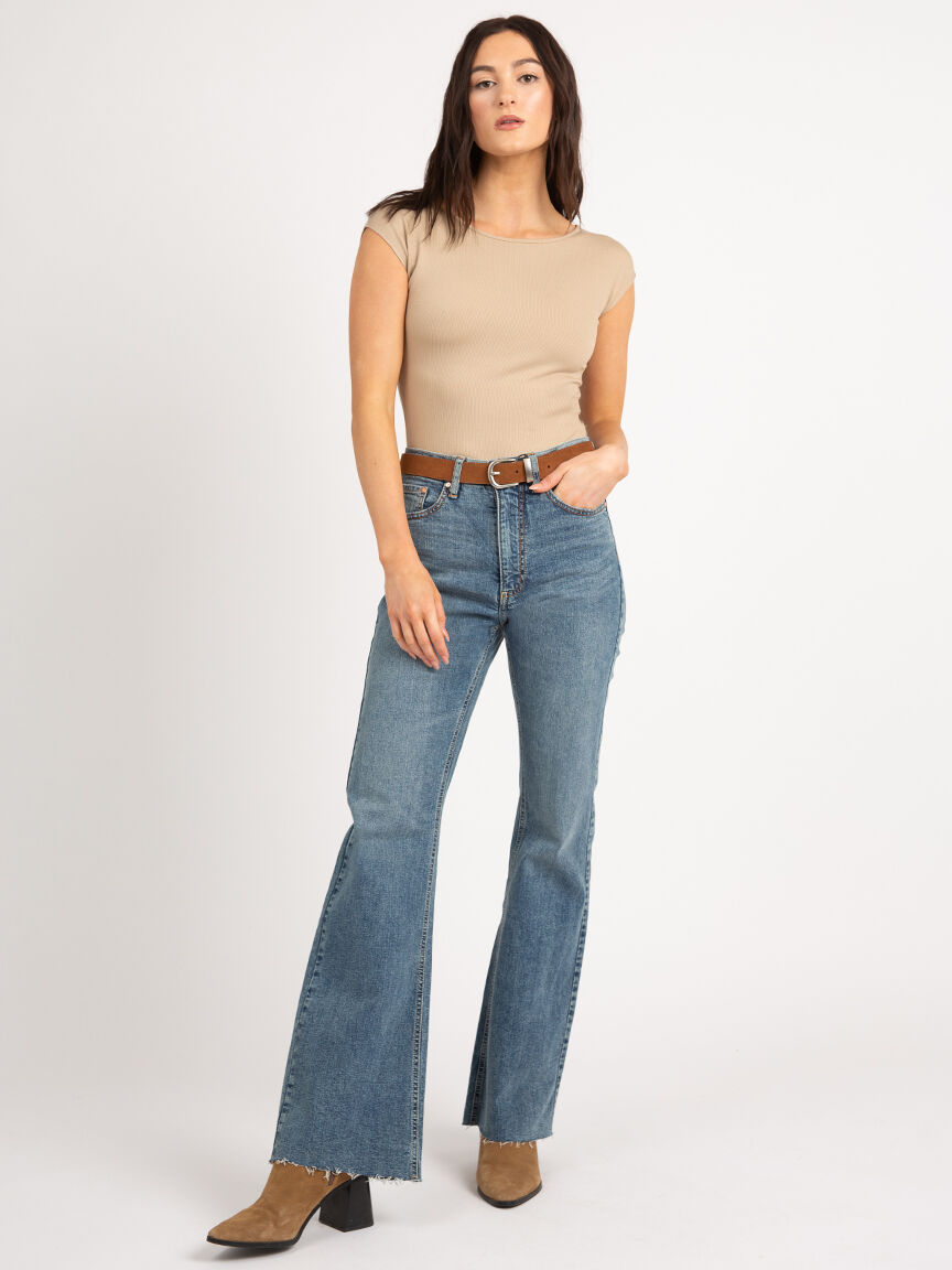 nicole extended sleeve bodysuit Image 4