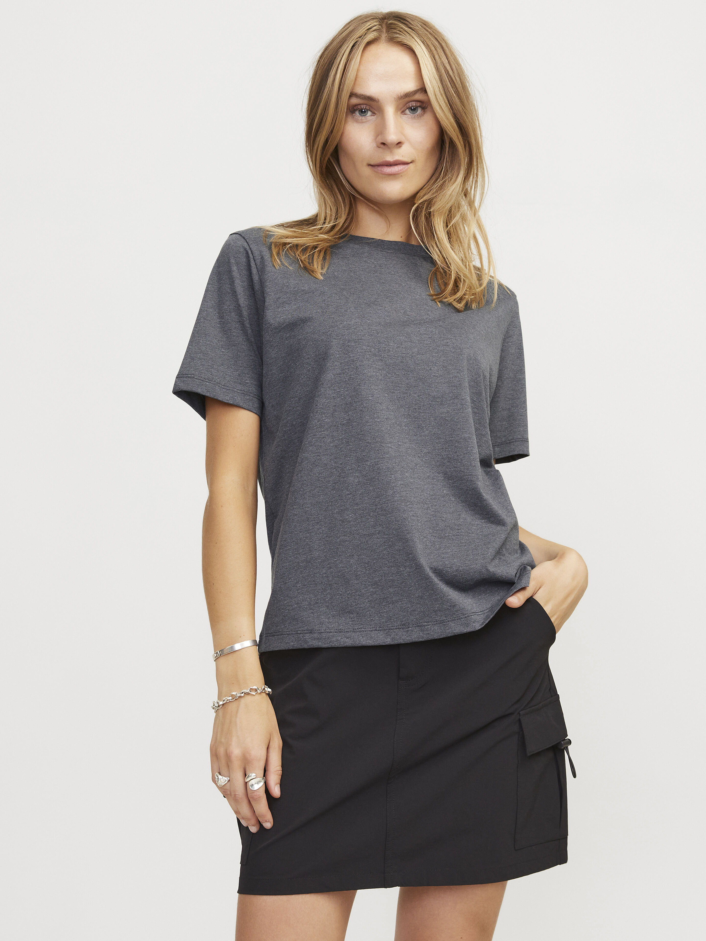 anna crew neck tshirt Image 1