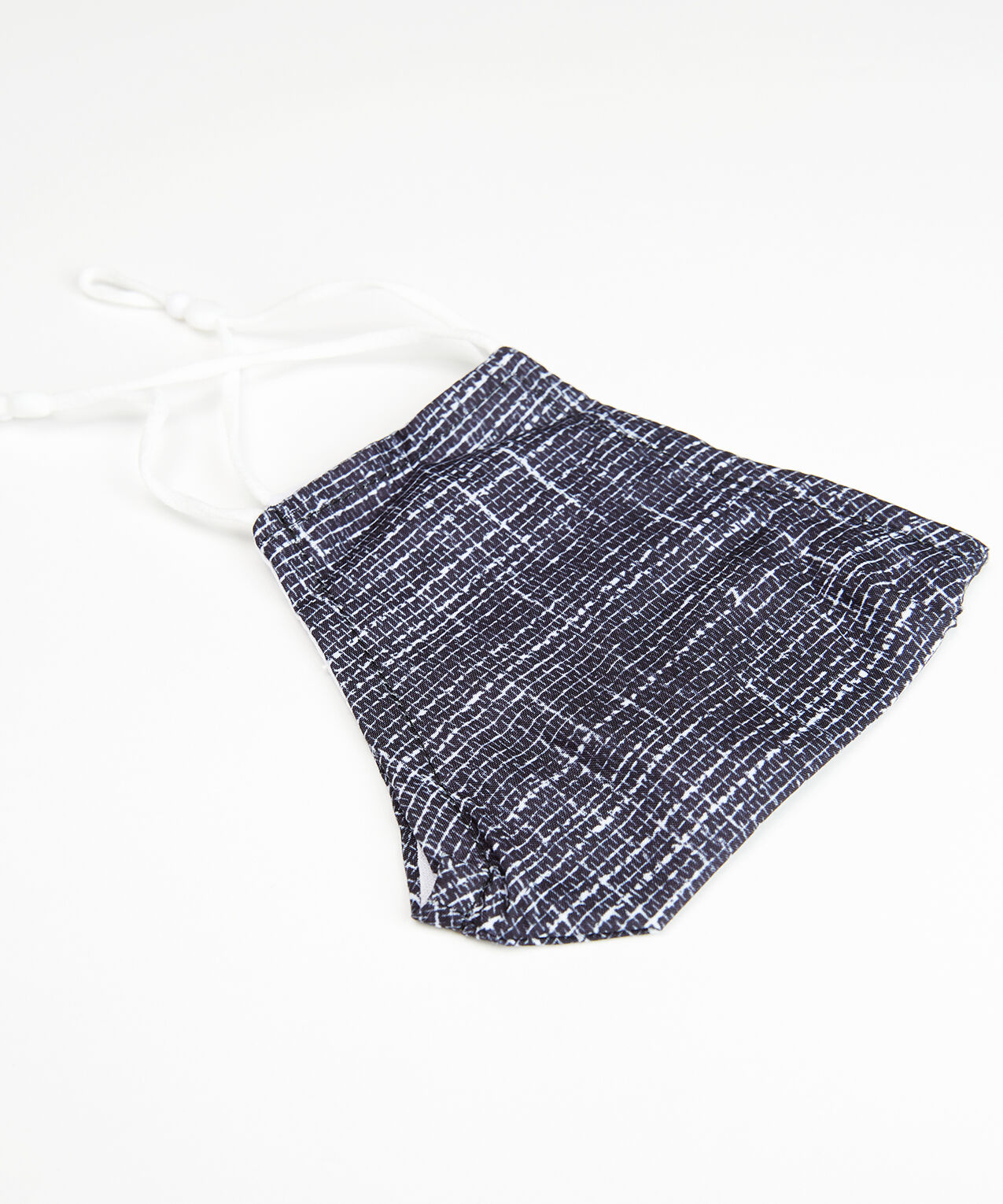 sketchy print face mask Image 2