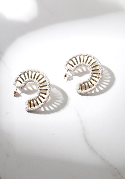 gold circle earrings Image 1