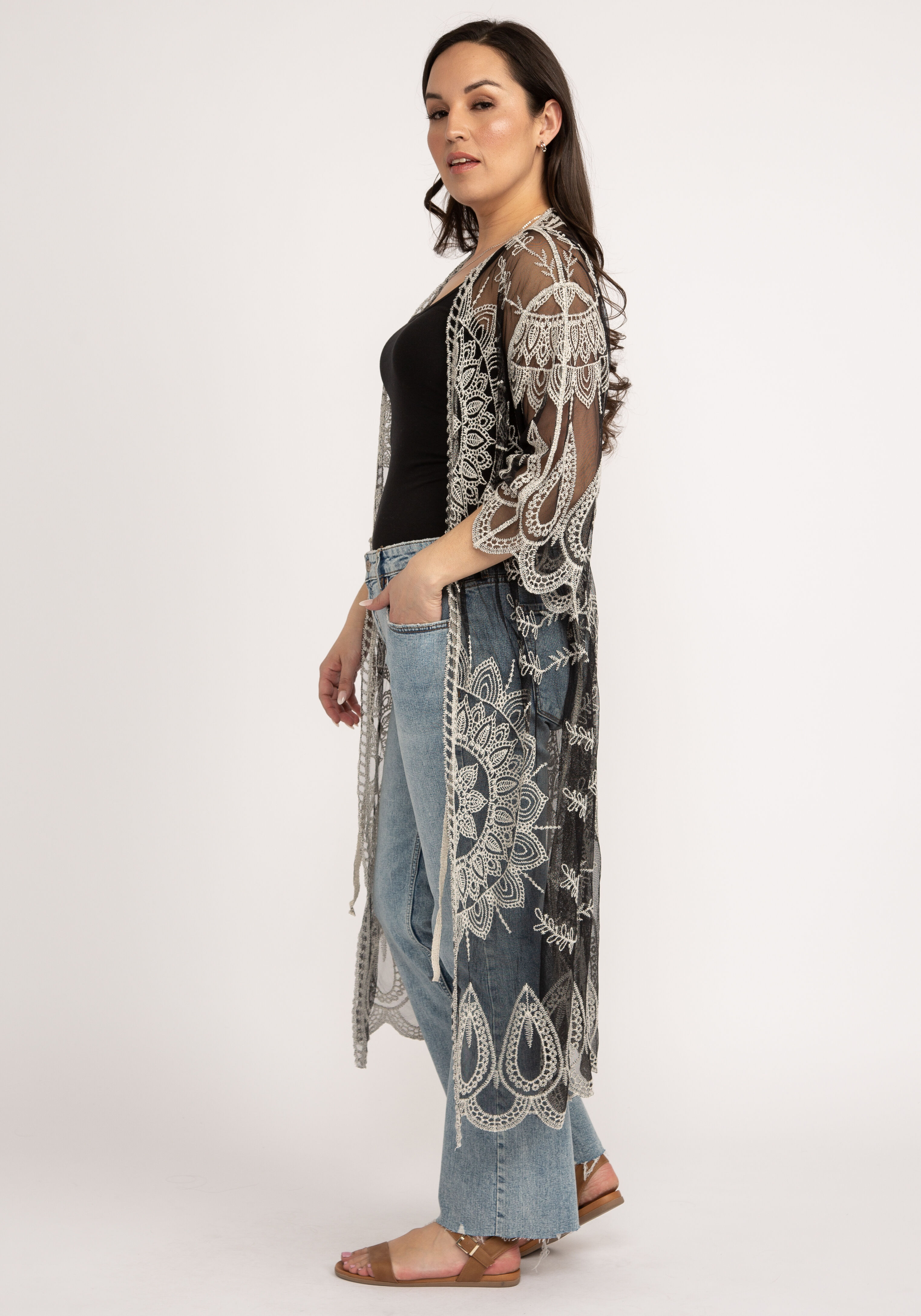 embroidered mesh wrap Image 3