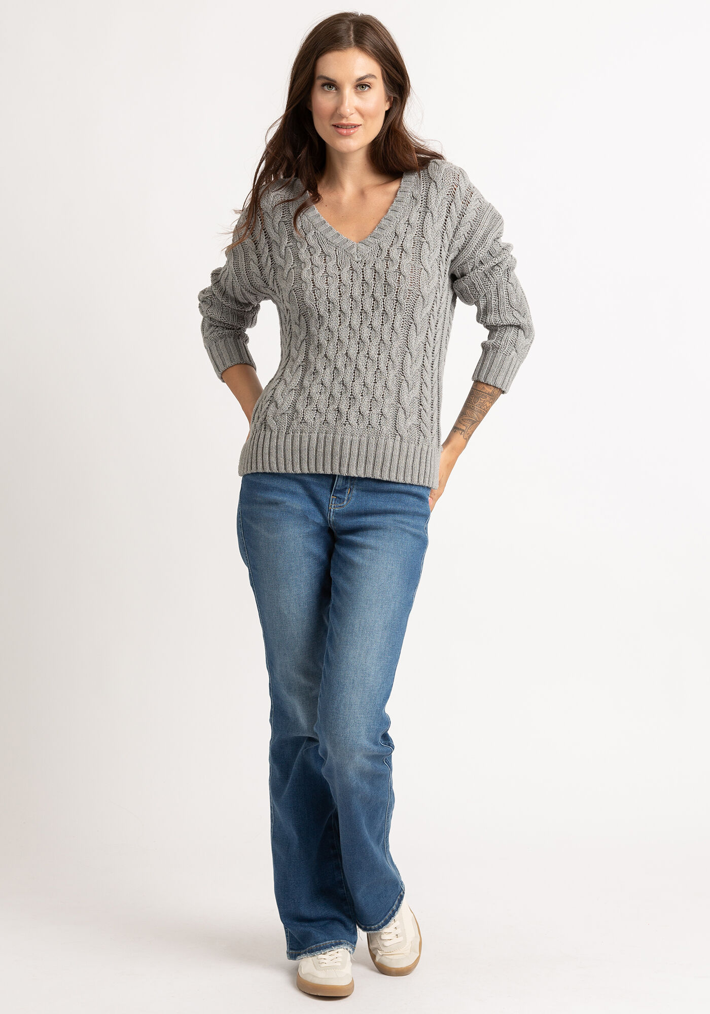 wanda cable v-neck popover Image 4