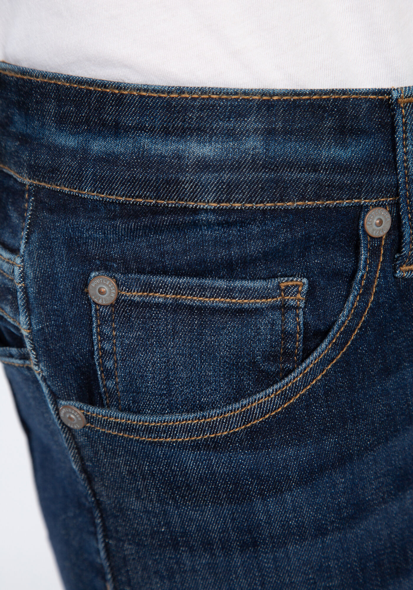 ultra/flex slim straight tech jean Image 5