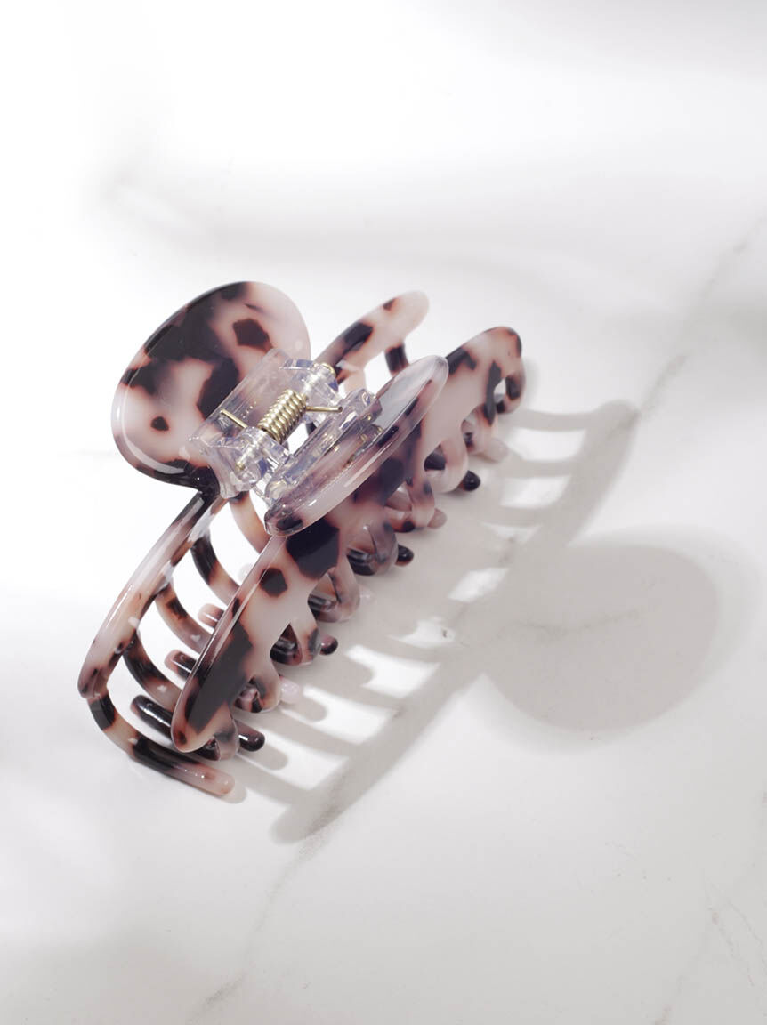 tort claw clip Image 1